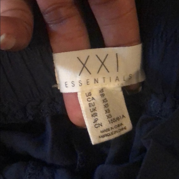 Twill shorts - Picture 3 of 3